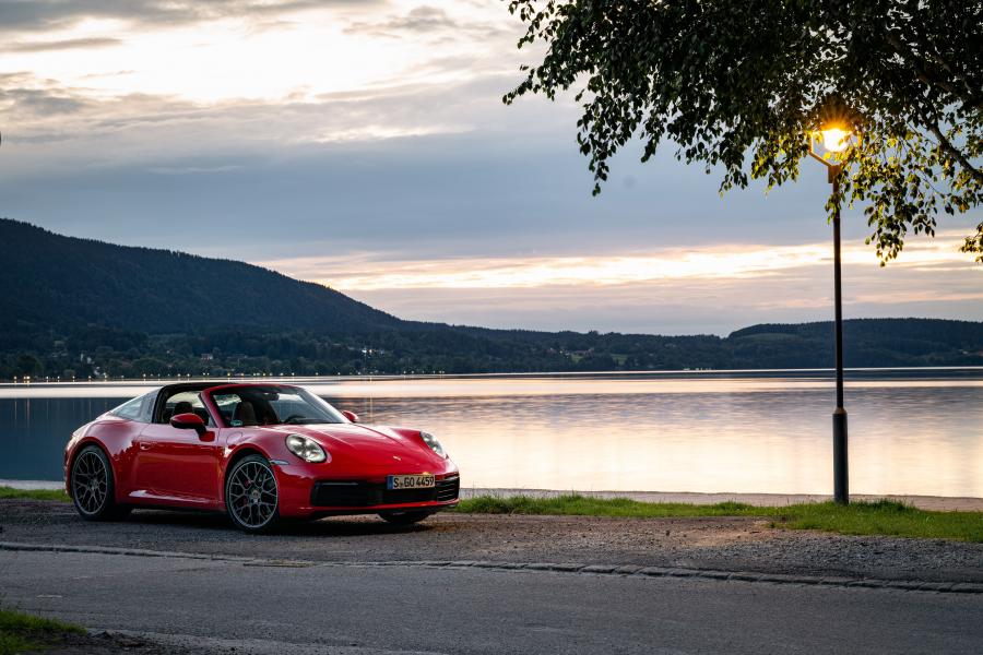  Porsche 911 Targa 4S (992) 2020 года  (WW) (фото 20 из 43)